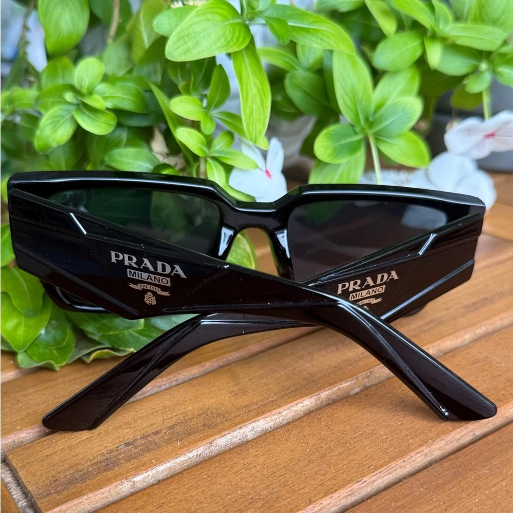 Prada Black Sunglasses with Case Retail $563 ✨EUC No scratches on Lenses - Picture 4 of 10